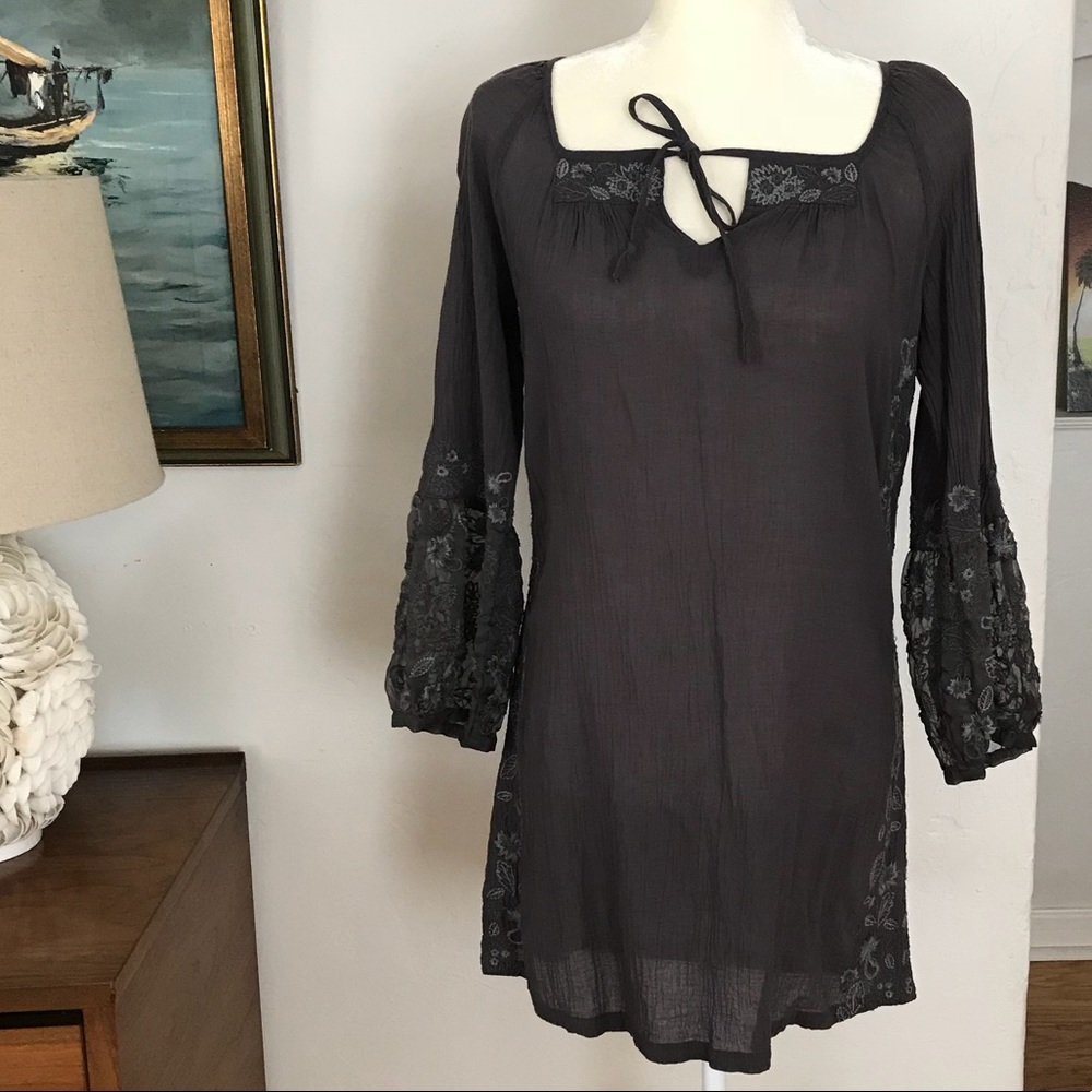 Monoreno dress